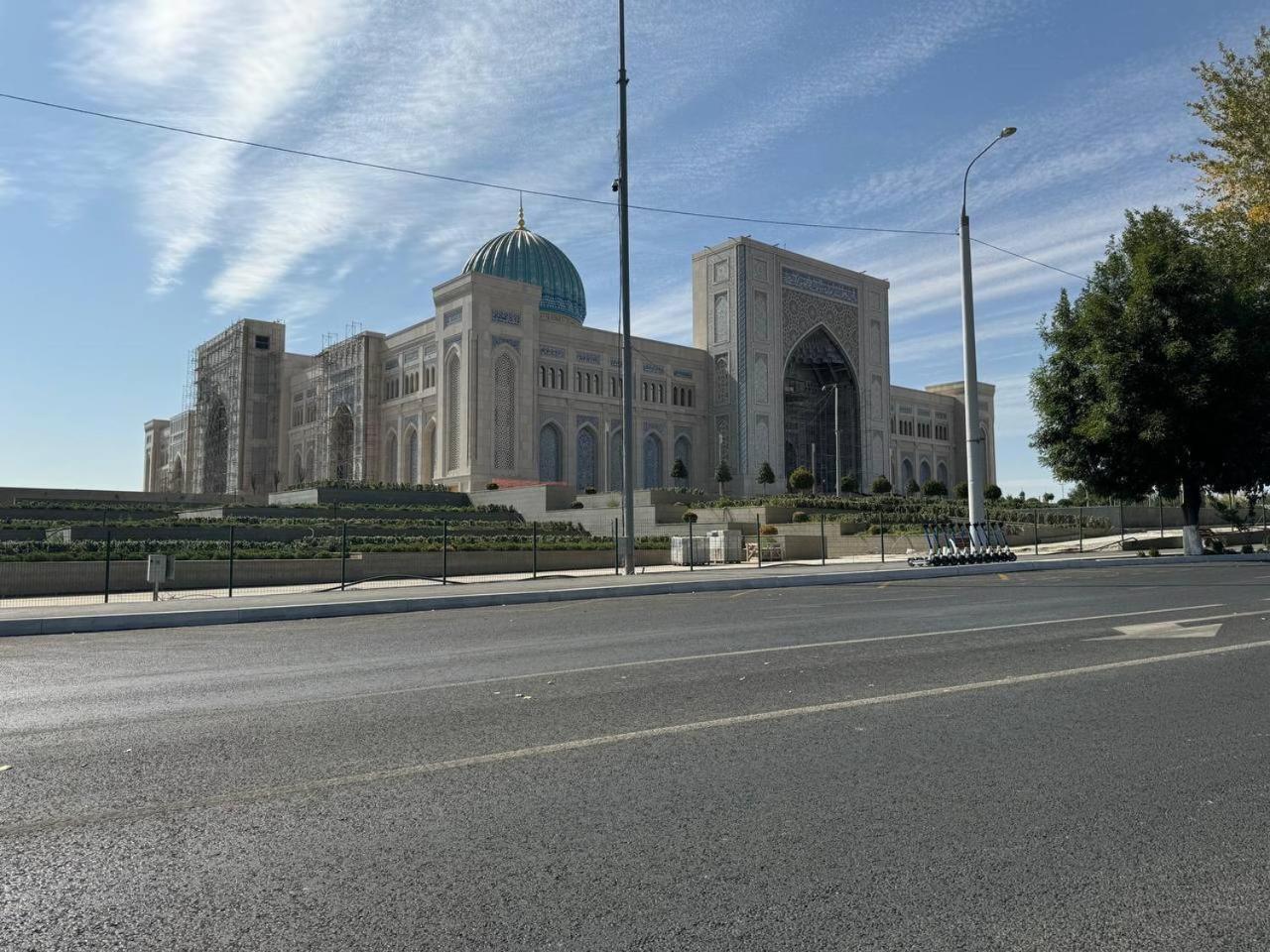 Abay Street- Tashkent City Center Екстер'єр фото