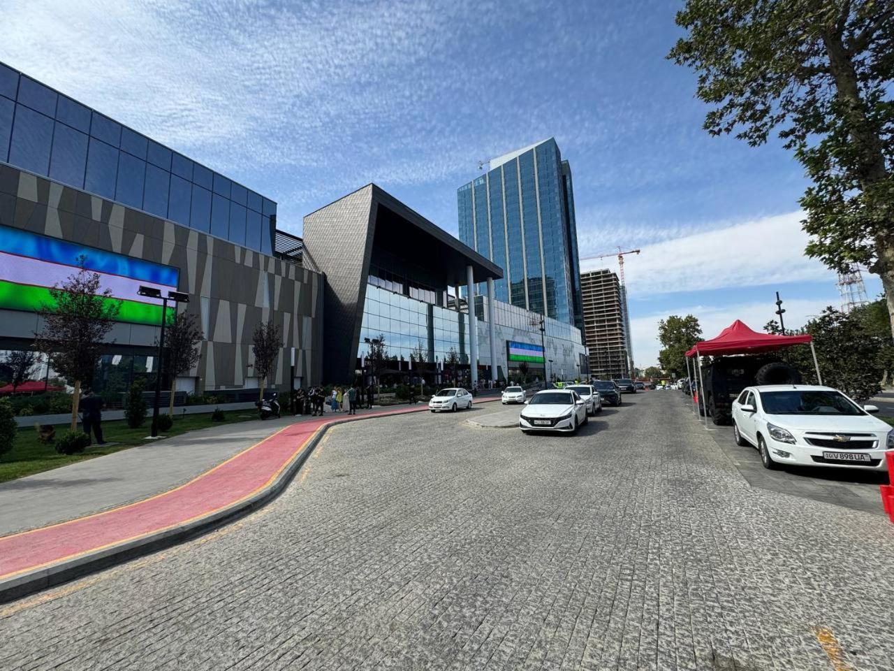 Abay Street- Tashkent City Center Екстер'єр фото