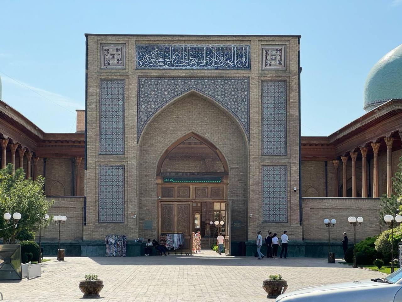 Abay Street- Tashkent City Center Екстер'єр фото