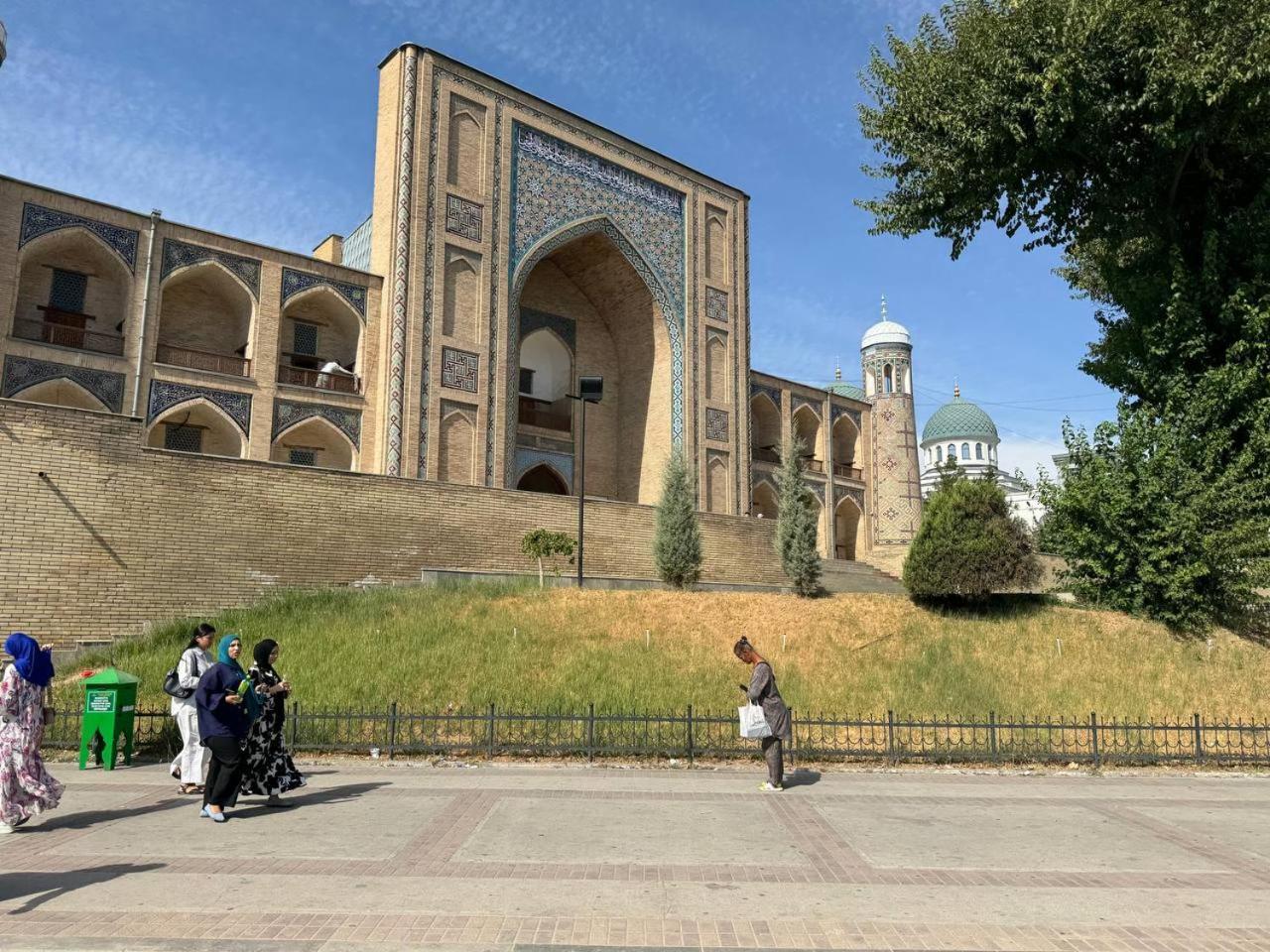 Abay Street- Tashkent City Center Екстер'єр фото