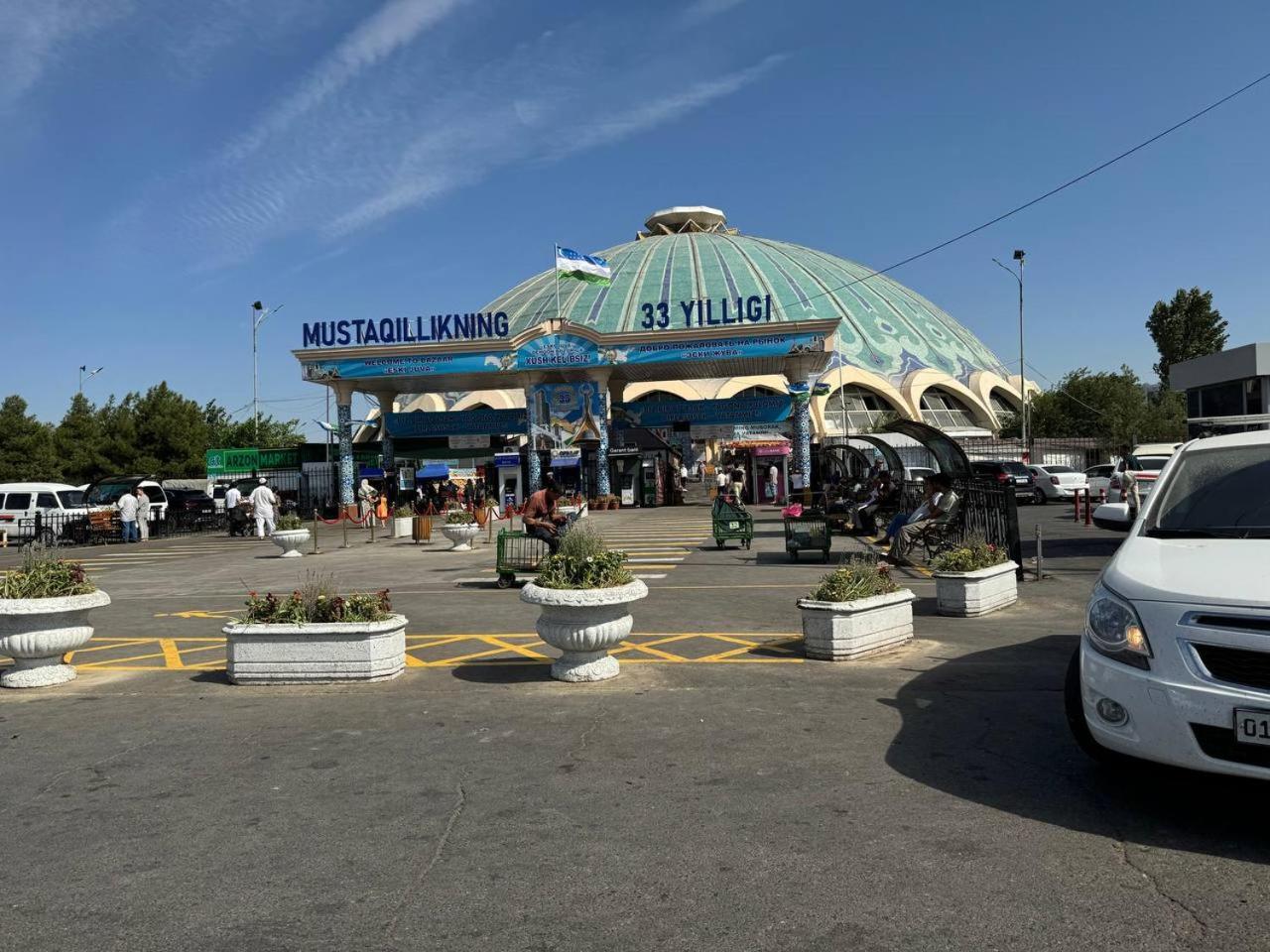 Abay Street- Tashkent City Center Екстер'єр фото