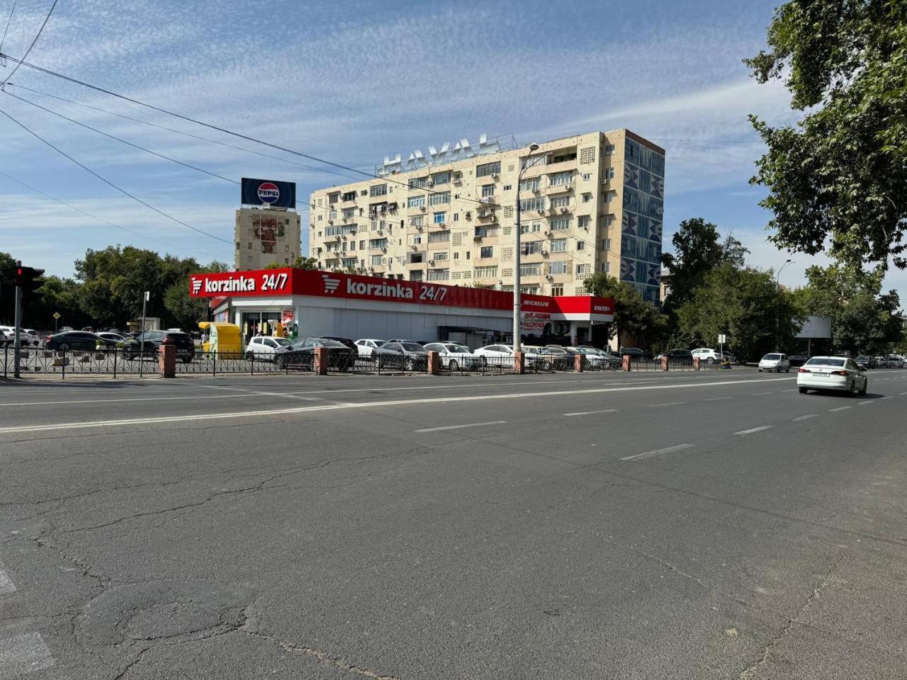 Abay Street- Tashkent City Center Екстер'єр фото